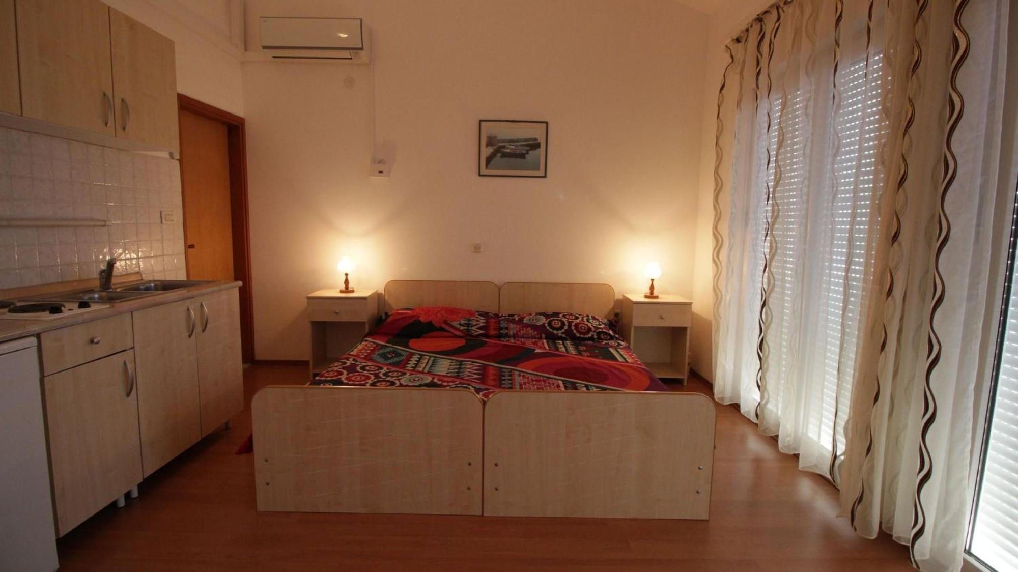 Apartments Ivka 奥米什 客房 照片