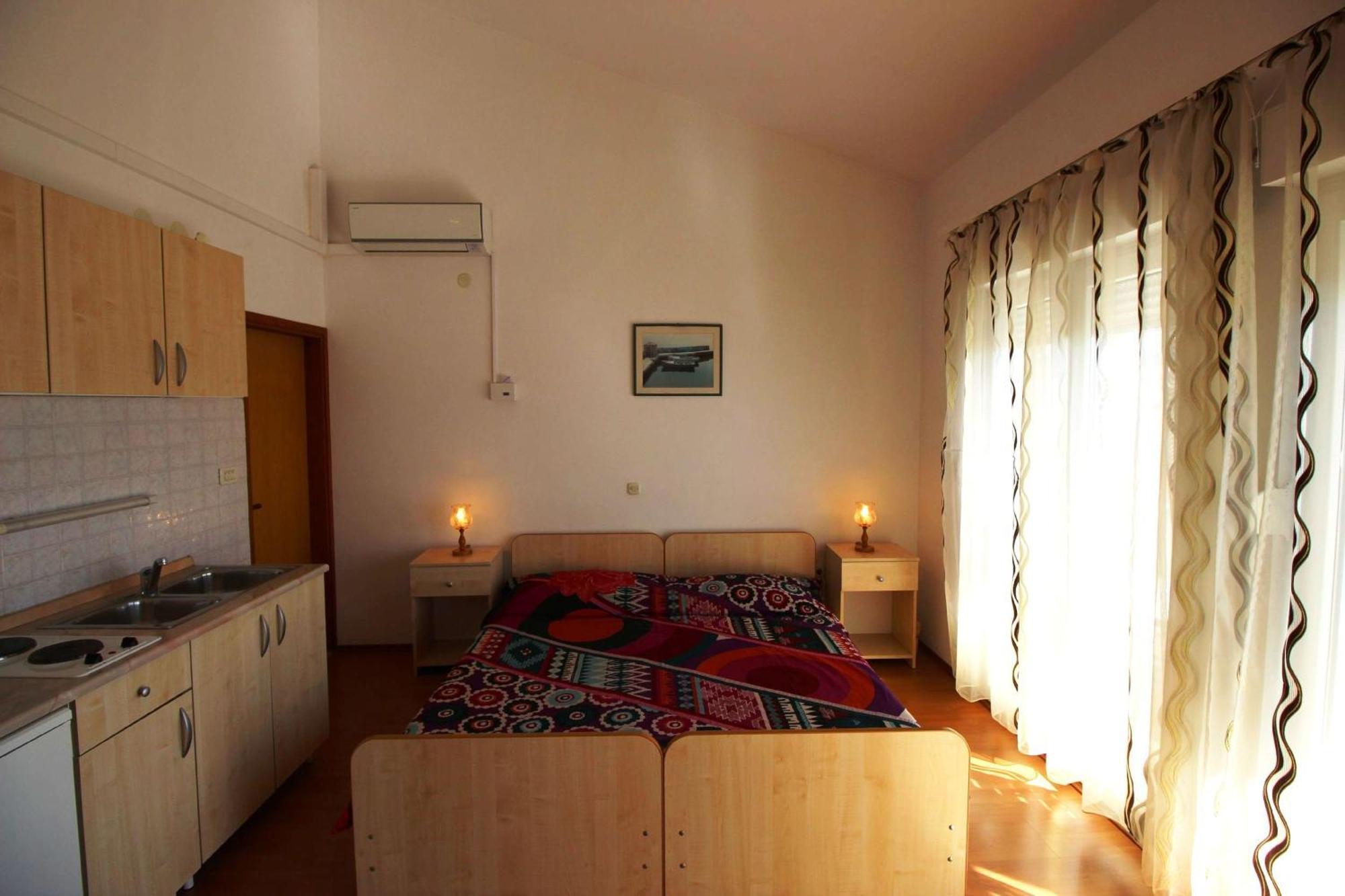 Apartments Ivka 奥米什 客房 照片