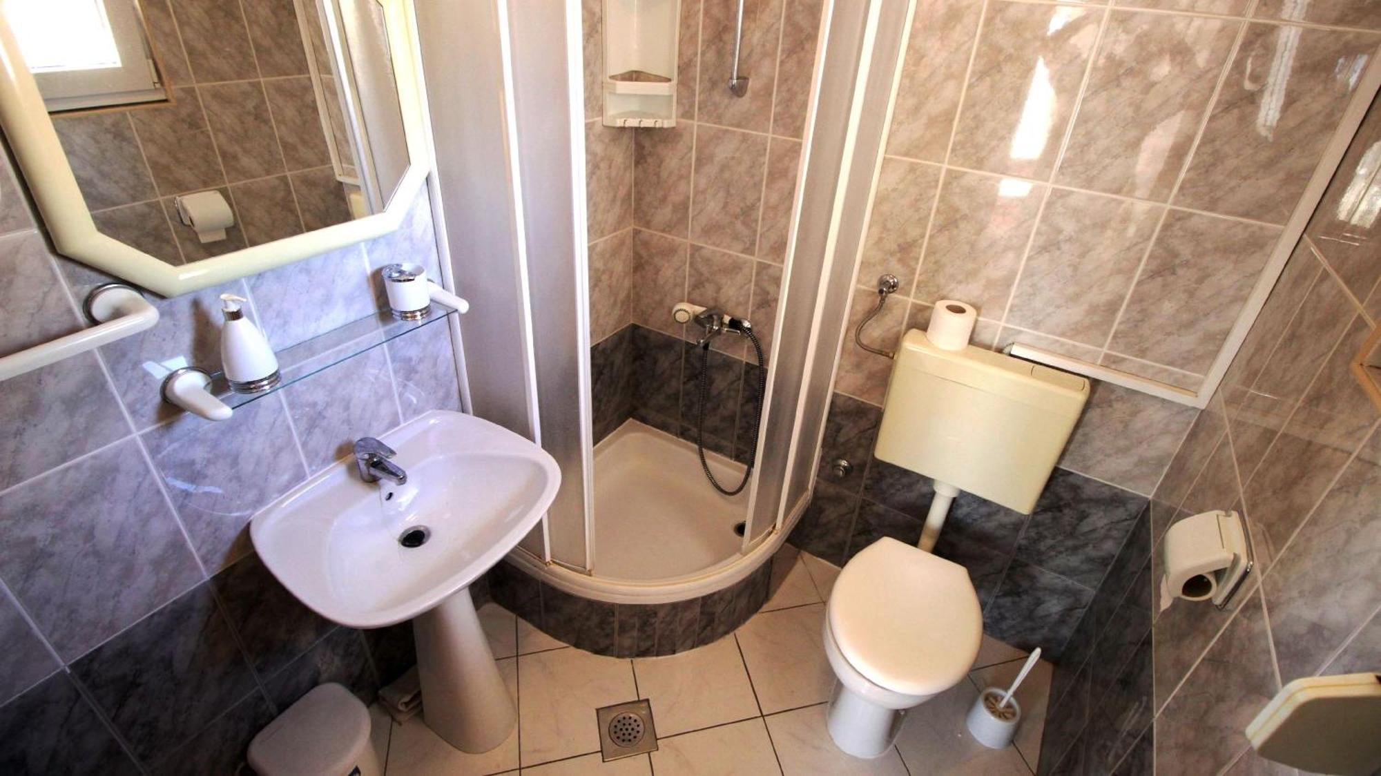 Apartments Ivka 奥米什 客房 照片