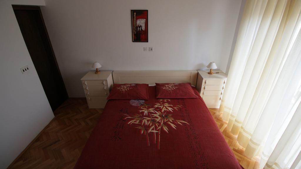 Apartments Ivka 奥米什 外观 照片