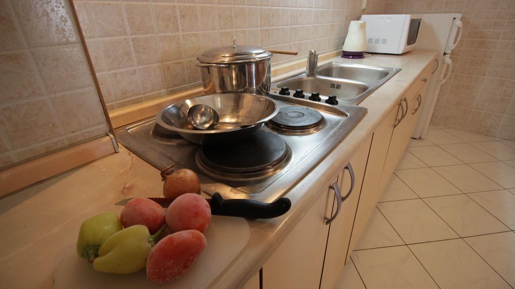Apartments Ivka 奥米什 外观 照片